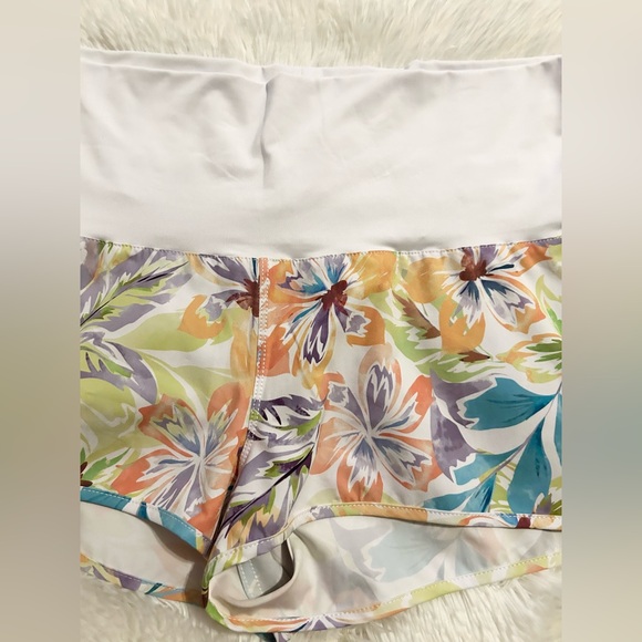 Roxy Endless Summer Printed Board Shorts - Picture 8 of 12